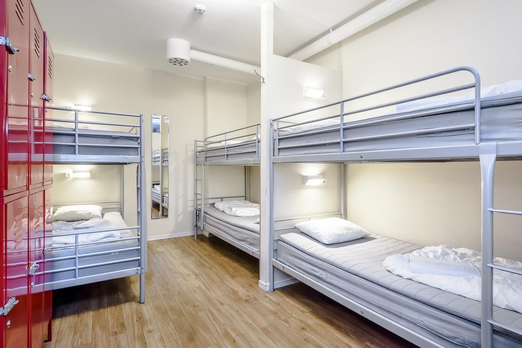 Bed 6-Bed Female Dormitory Room
